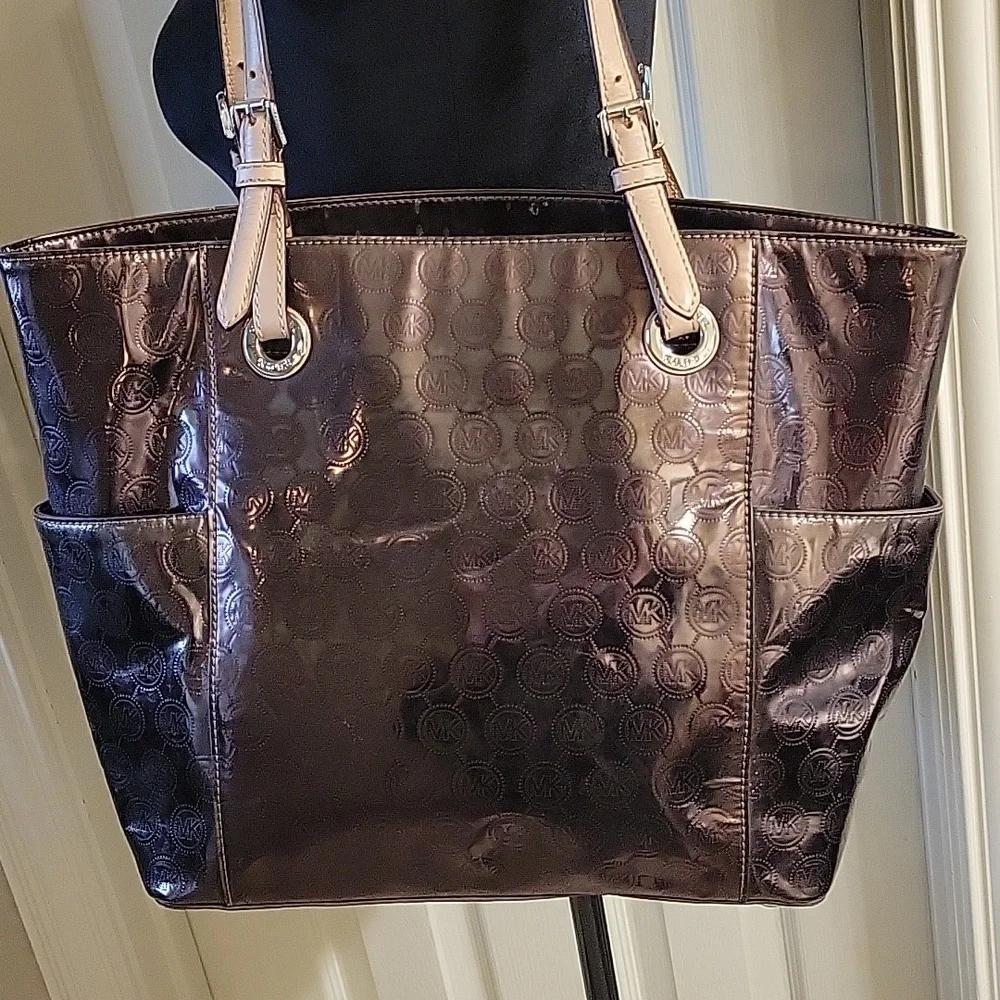 Michael Kors Shimmery Tote Bag - Picture 10 of 16
